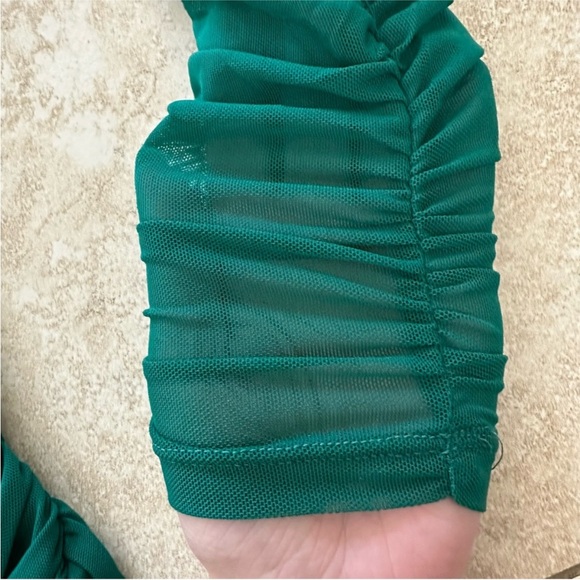 Mesh ruched top - Picture 4 of 8